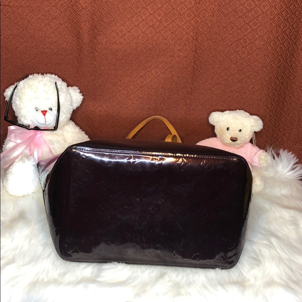 Authentic✅ - Picture 2 of 8